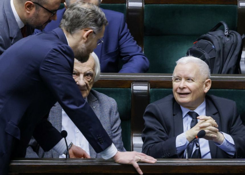 Zbigniew Bogucki, Ryszard Terlecki, Jaroslaw Kaczynski w Sejmie, 24 stycznia 2025 r.