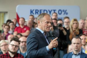 Donald Tusk na spotkaniu wyborczym o Kredycie 0 procent