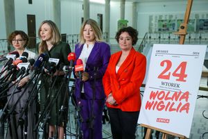 Daria Gosek-Popiolek, Agnieszka Dziemianowicz-Bak, Katarzyna Ueberhan, Anna Maria Zukowska