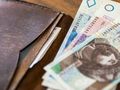 pieniądze wyjęte z portfela