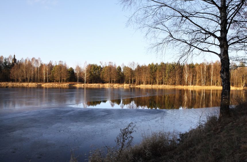 Jezioro w Czarnieckiej Górze