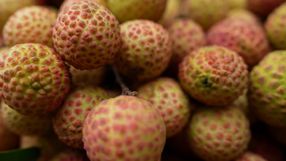 Dlaczego warto jeść liczy? Tak egzotyczny owoc wpływa na zdrowie