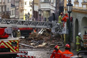 Cieszyn. Runęła kamienica, trwa akcja ratunkowa