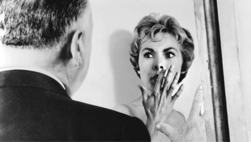 Alfred Hitchcock i Janet Leigh na planie filmu "Psychoza"