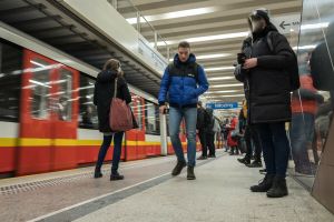 metro, pasażerowie