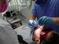Dentysta wyłudził ponad 1 mln złotych na NFZ. Grozi mu 8 lat więzienia