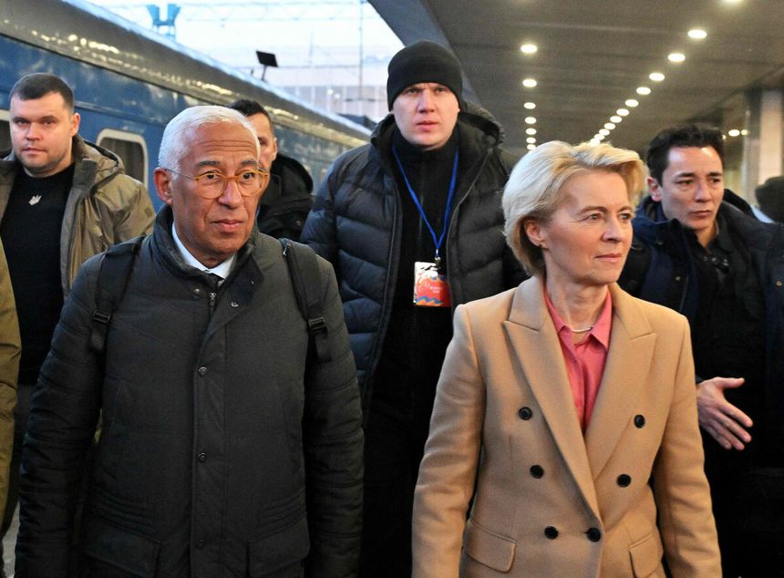 Przedstawiciele UE przyjechali do Kijowa w dniu trzeciej rocznicy rosyjskiej inwazji na Ukrainę, 24 lutego 2025 r.