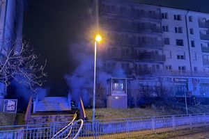 pożar przy ulicy Dokerskiej we Wrocławiu