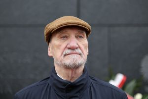 Antoni Macierewicz nie może prowadzić samochodu