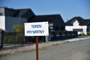 Kontrowersyjna inwestycja przy al. 29 Listopada. Budowę wstrzymano  
