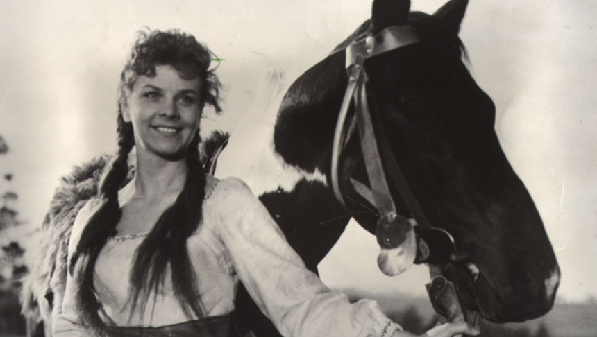 Urszula Modrzyńska kadr z filmu "Krzyżacy"