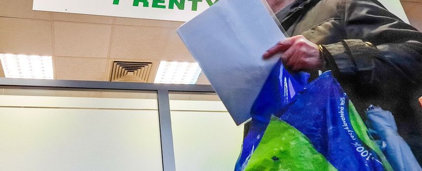 emerytka z wnioskiem w ZUS