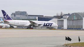 samolot LOT