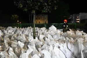 Głuchołazy: poziom rzeki Biała Głuchołaska rośnie