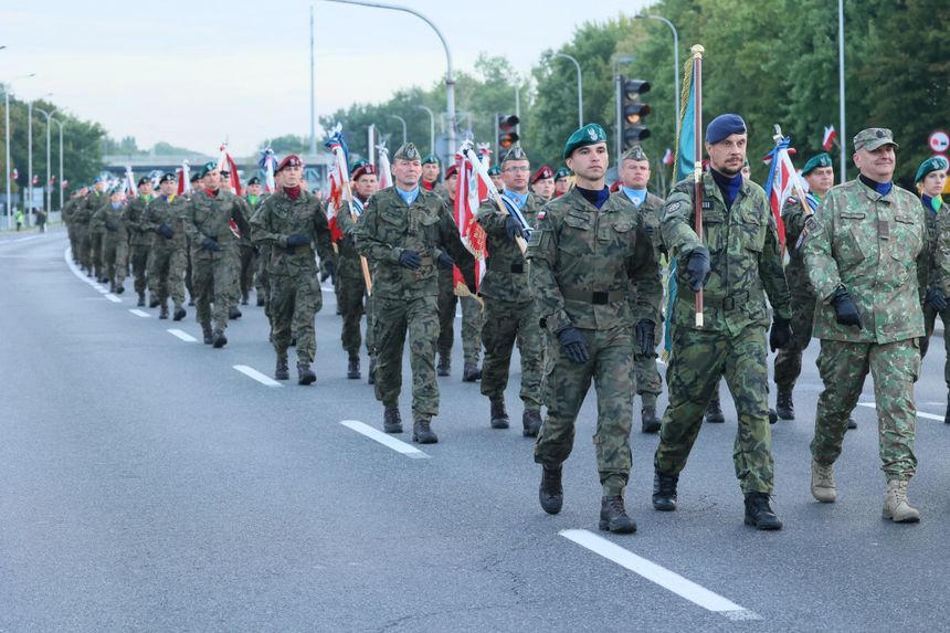 Defilada wojskowa 15 sierpnia 2024: najlepsze miejsca obserwacji i transmisja w TV