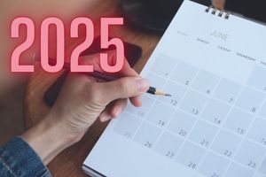 Kalendarz dni wolnych 2025