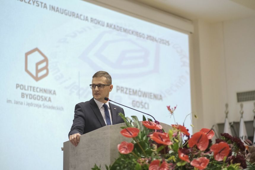 Michał Sztybel na inauguacji roku akademickiego na Politechnice Bydgoskiej