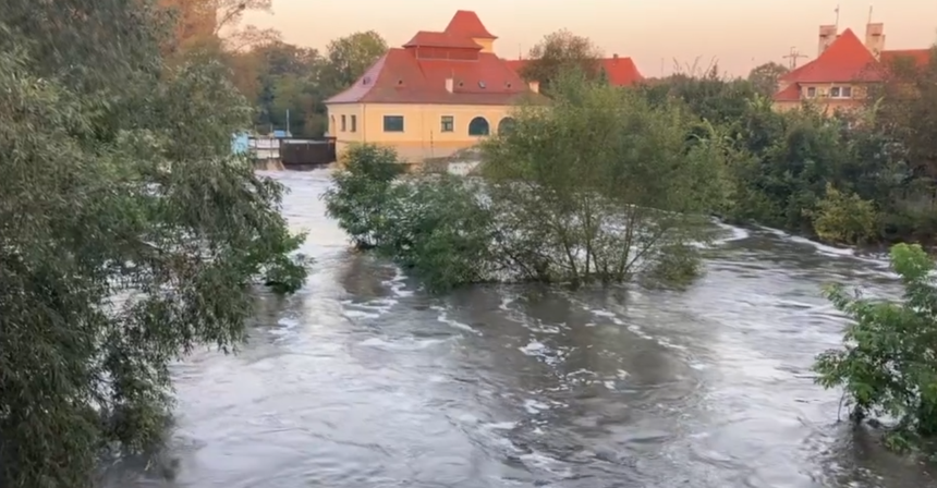 Wrocław podnosi wały