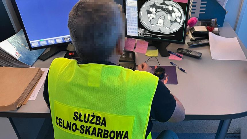 Przemyt narkotyków na lotnisku Chopina