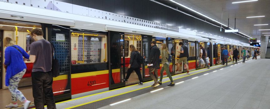 warszawskie metro, zdj. ilustracyjne