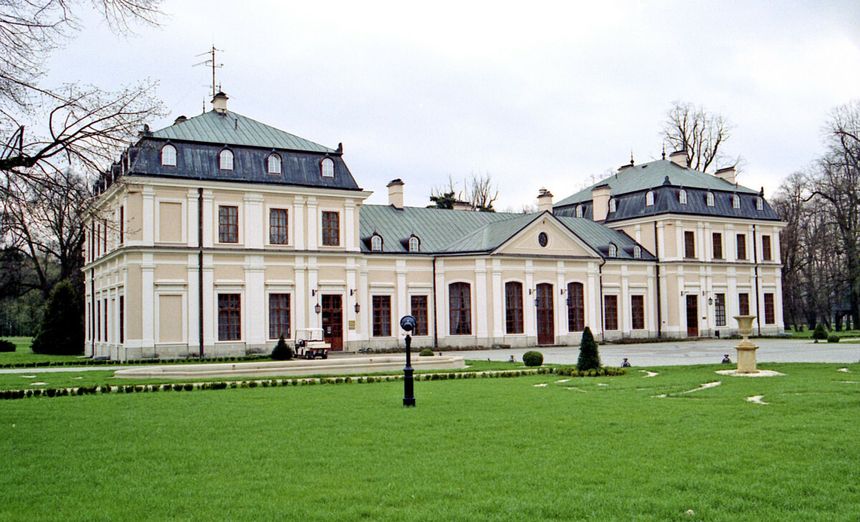 Pałac w Sieniawie 