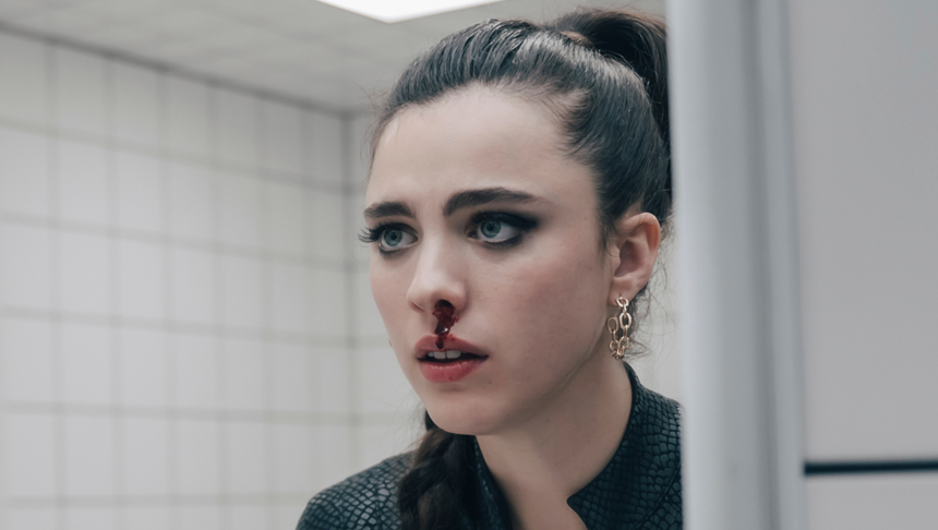 Margaret Qualley w "Substancji"