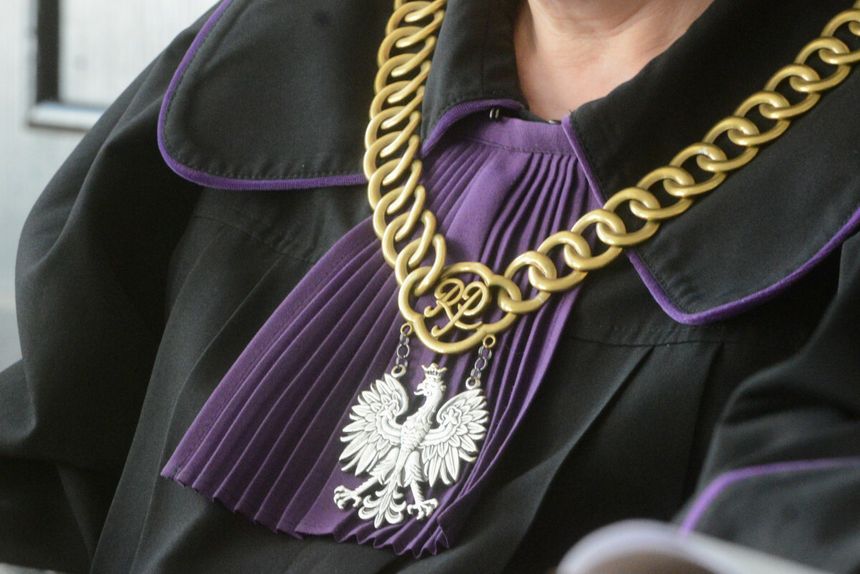 Dożywocie za zabójstwo rodziców