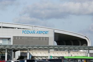  Port Lotniczy Poznan-Lawica im. Henryka Wieniawskiego