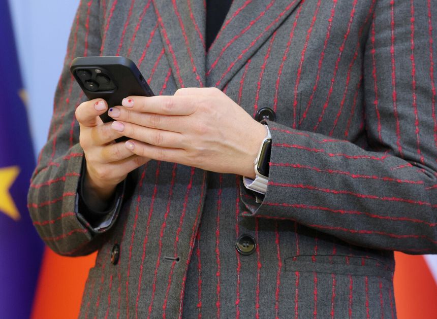 telefon komórkowy
