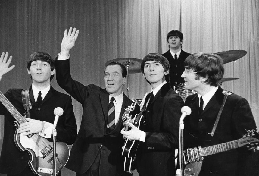 The Beatles podczas koncertu The Ed Sullivan Show