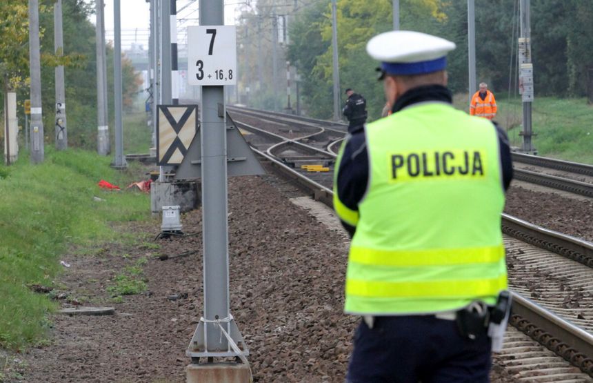 Policjant na torach