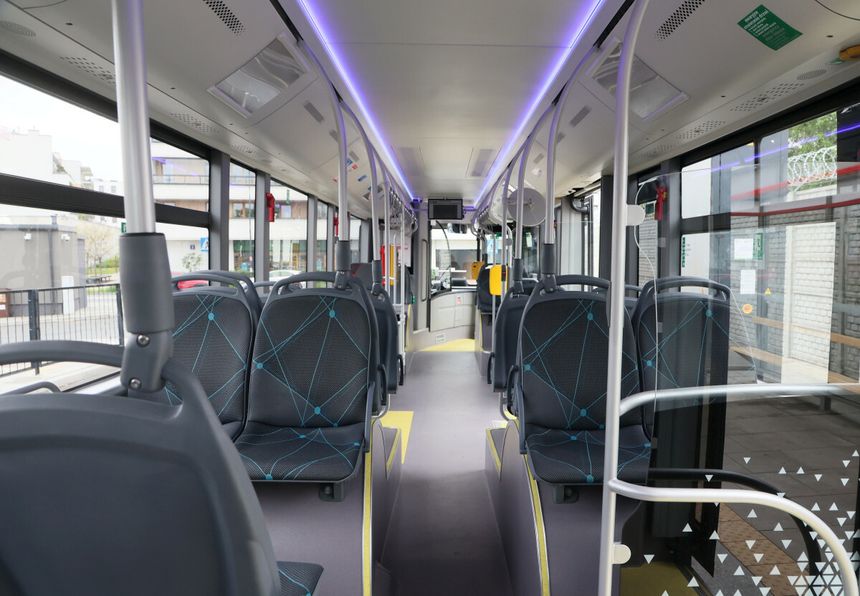 wnętrze autobusu, zdj. ilustracyjne