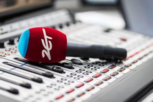 Nowa odsłona Czerwonego Telefonu Radia ZET. Lepszy sposób na przekazanie treści