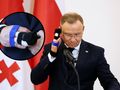 Andrzej Duda z opatrunkiem na palcach
