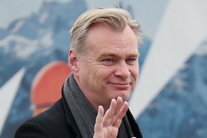 Christopher Nolan w szaliku