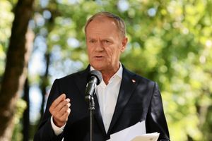 premier Donald Tusk