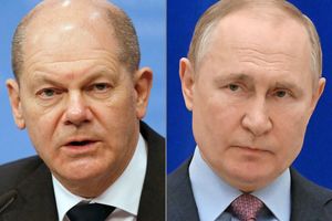 Olaf Scholz i Władimir Putin