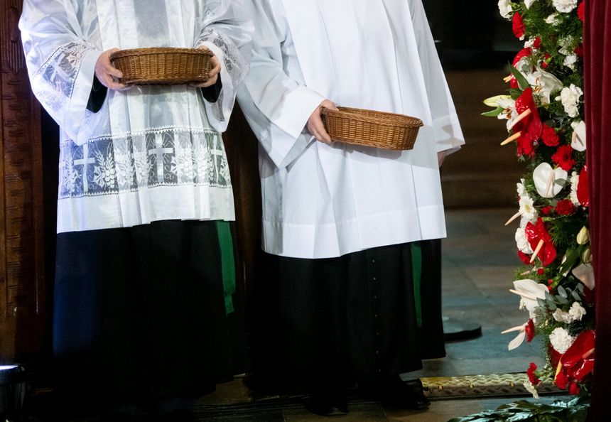 taca w kościele