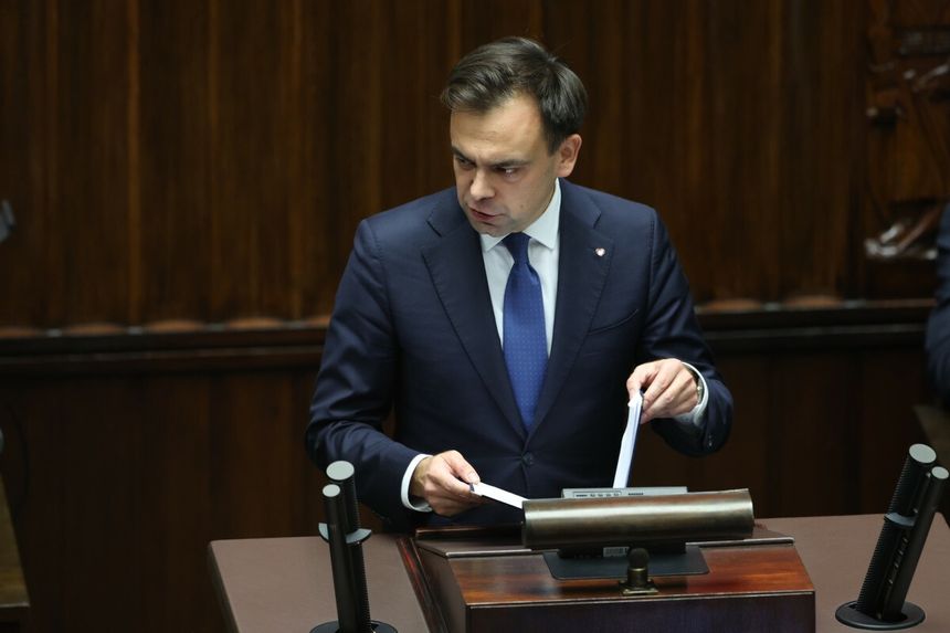 Andrzej Domański na mównicy sejmowej