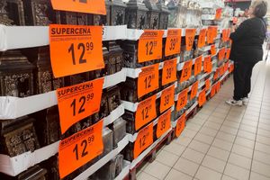 promocja na znicze w sklepie