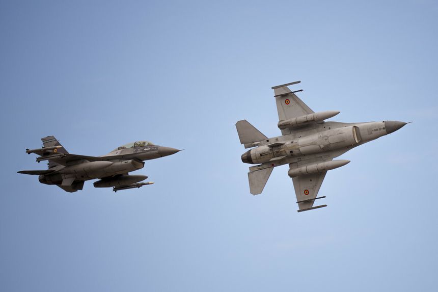 F-16