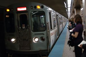 metro w Chicago, zdj. ilustracyjne