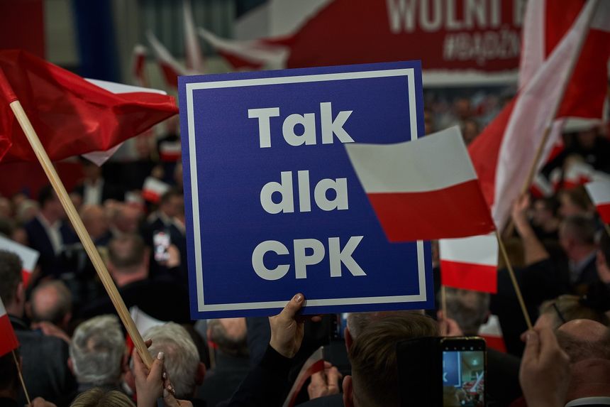 transparent z napisem "Tak dla CPK"