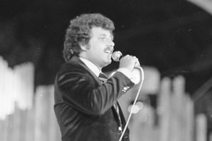 To był hit lat 70. Tuż po jego wydaniu Krawczyk padł ofiarą cenzury
