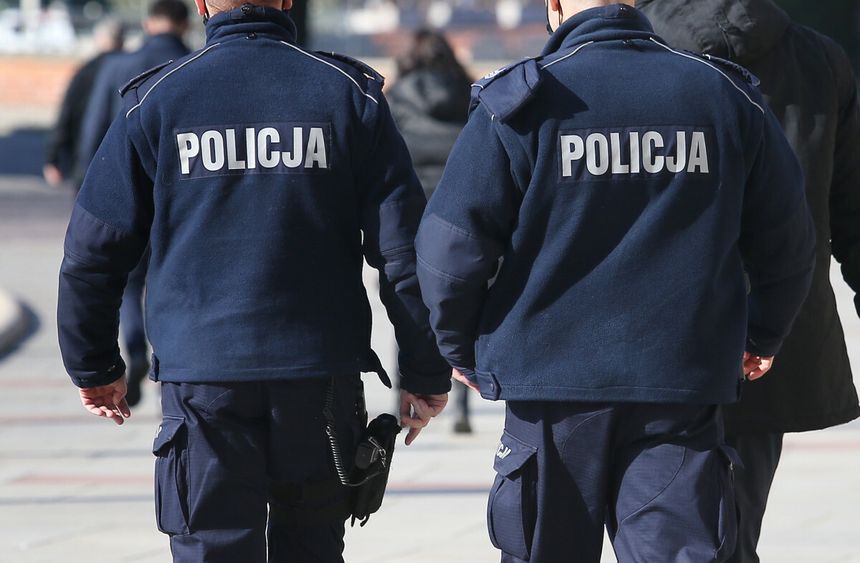 policjanci