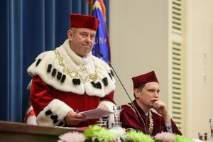 Rektor UW
