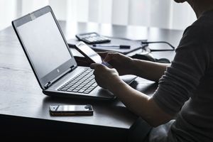 Komputer i telefon