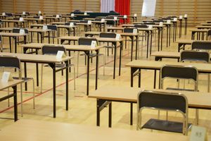 Sala gimnastyczna przed egzaminem maturalnym