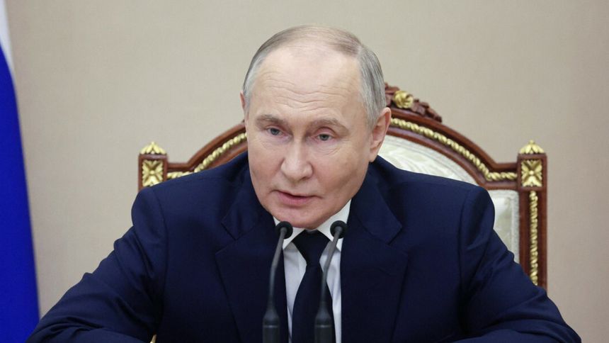 Władimir Putin przewodniczy spotkaniu