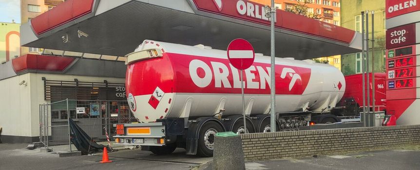 cysterna na stacji Orlenu